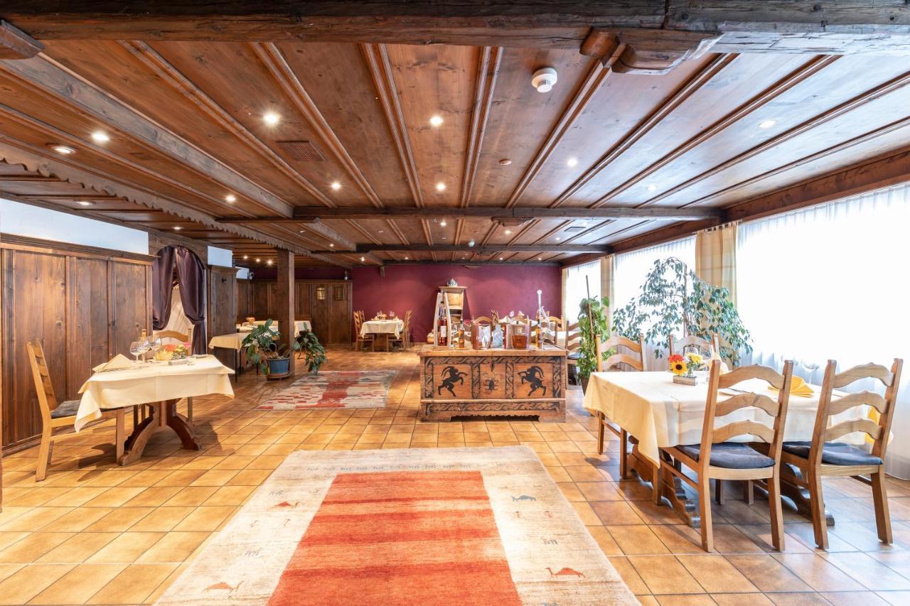 Landgasthof Sommerfeld Pragg-Jenaz Bagian luar foto