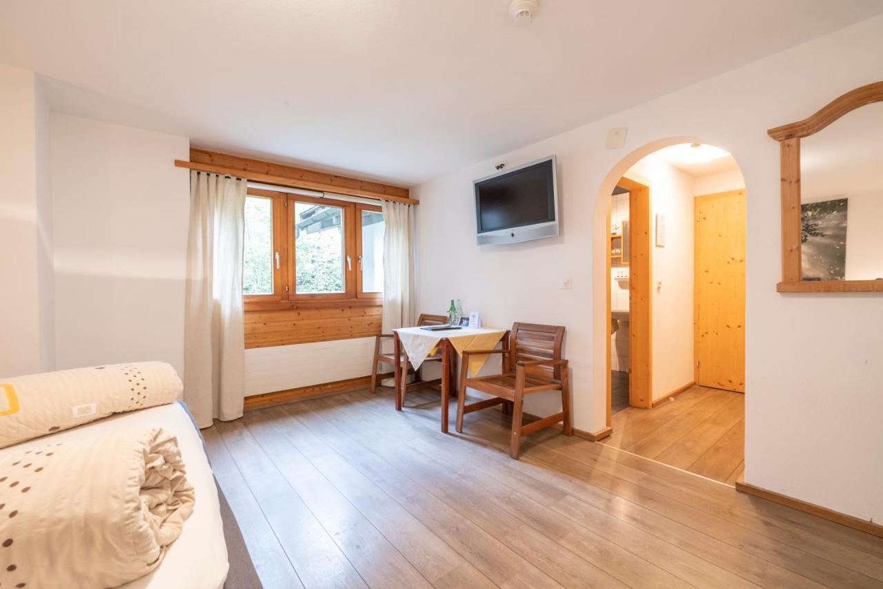 Landgasthof Sommerfeld Pragg-Jenaz Bagian luar foto