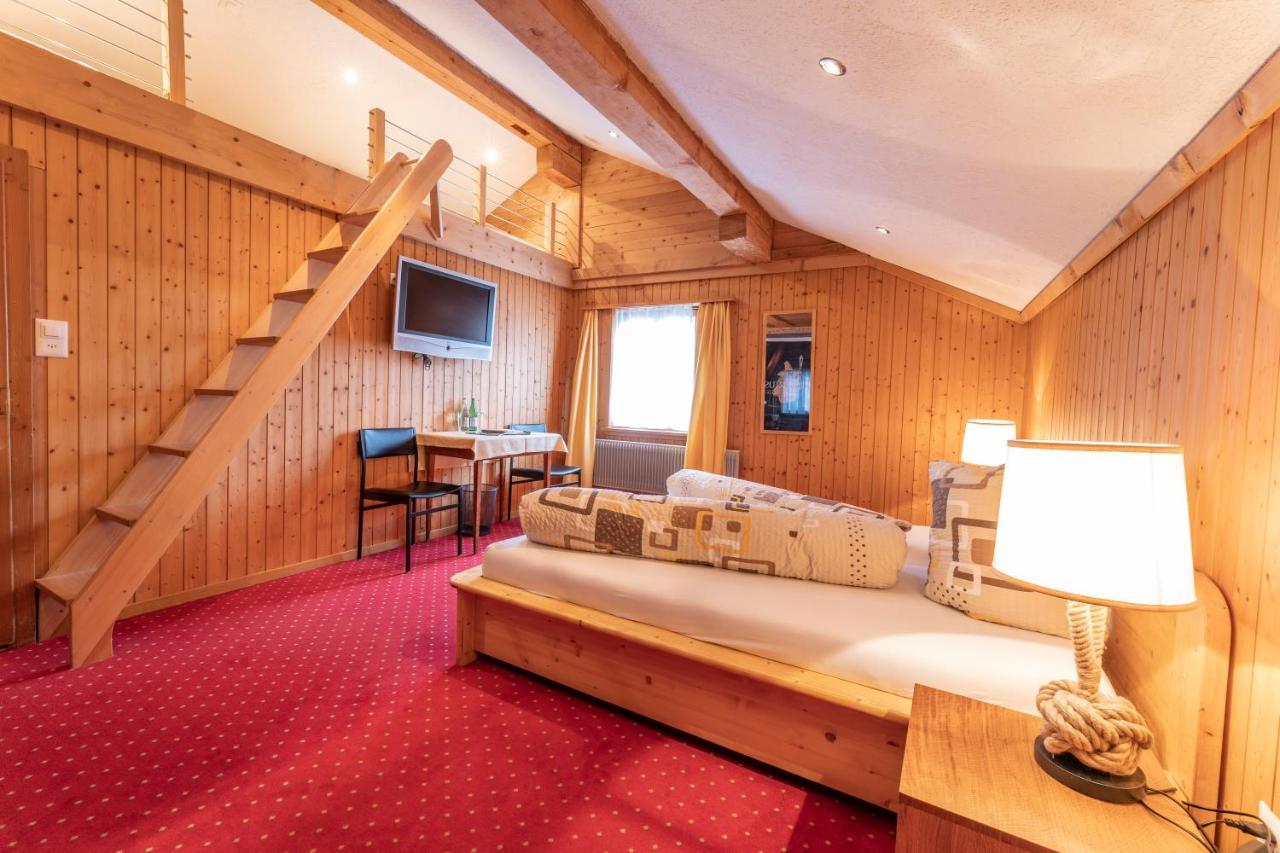 Landgasthof Sommerfeld Pragg-Jenaz Bagian luar foto
